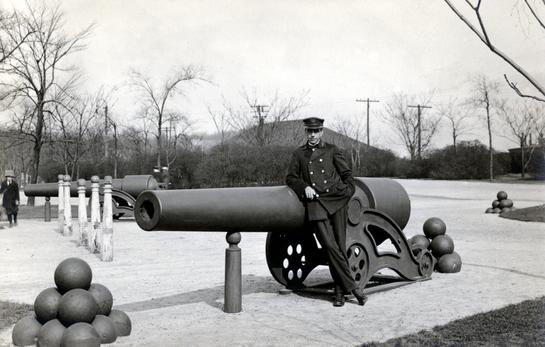 1910 Cannon in Washington Park