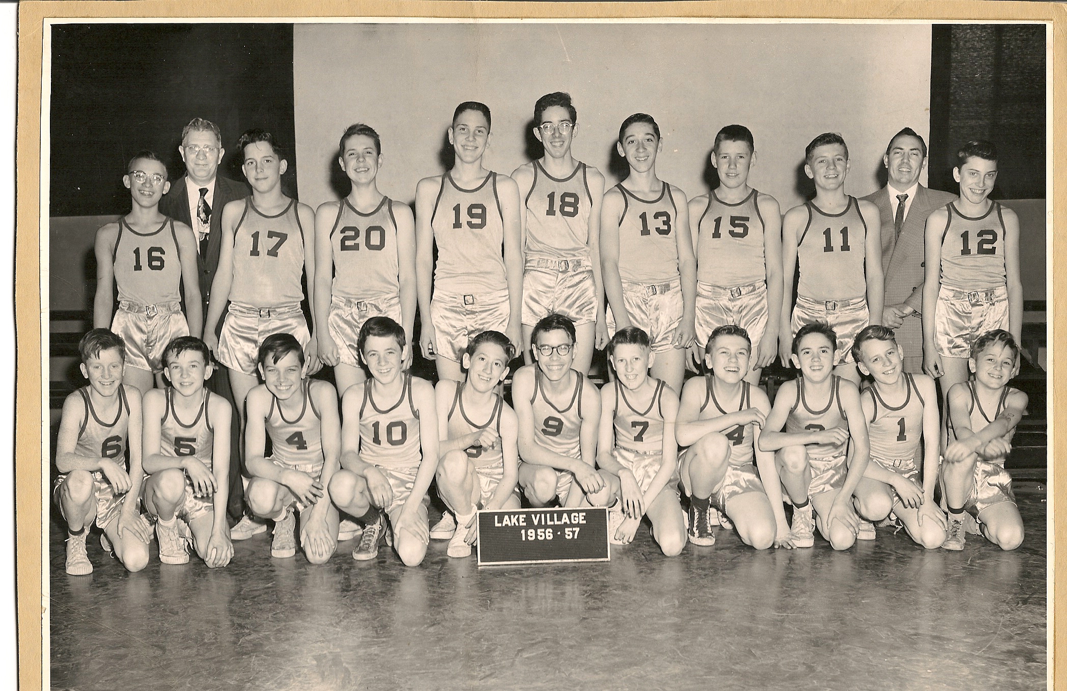 LV Baskeetball 56-57