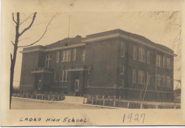 lagrohighschool1927.jpg